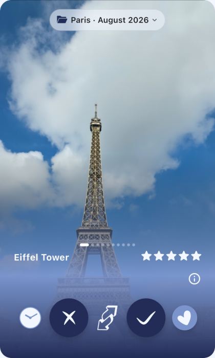 A COMOD card showing the Eiffel Tower in Paris